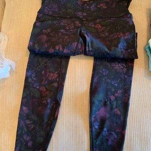 Lululemon tights